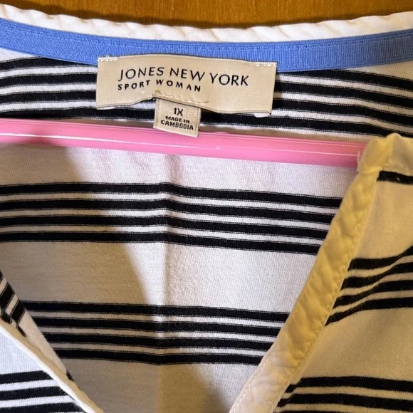 Jones New York Black and White Striped Blouse - Picture 3 of 4